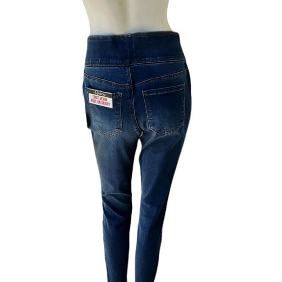537030...d. Jeans Pull on Skinny Jeans Size 6, W26"  28"Inseam 9 1/2"Rise - Picture 4 of 6